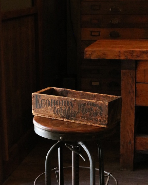 "Economy Cobbler" Shoe Repair Wood Box��"Economy Cobbler" ���塼��ڥ����åɥܥå���