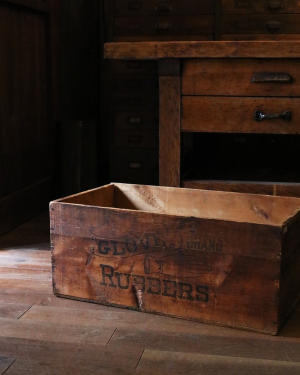 "GLOVE RUBBERS" Railroad Container A"GLOVE RUBBERS" Υ쥤ɥƥ A