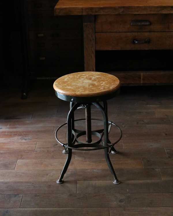 "TOLEDO" Drafting Stool / B��"TOLEDO" �ɥ�եƥ��󥰥��ġ���
