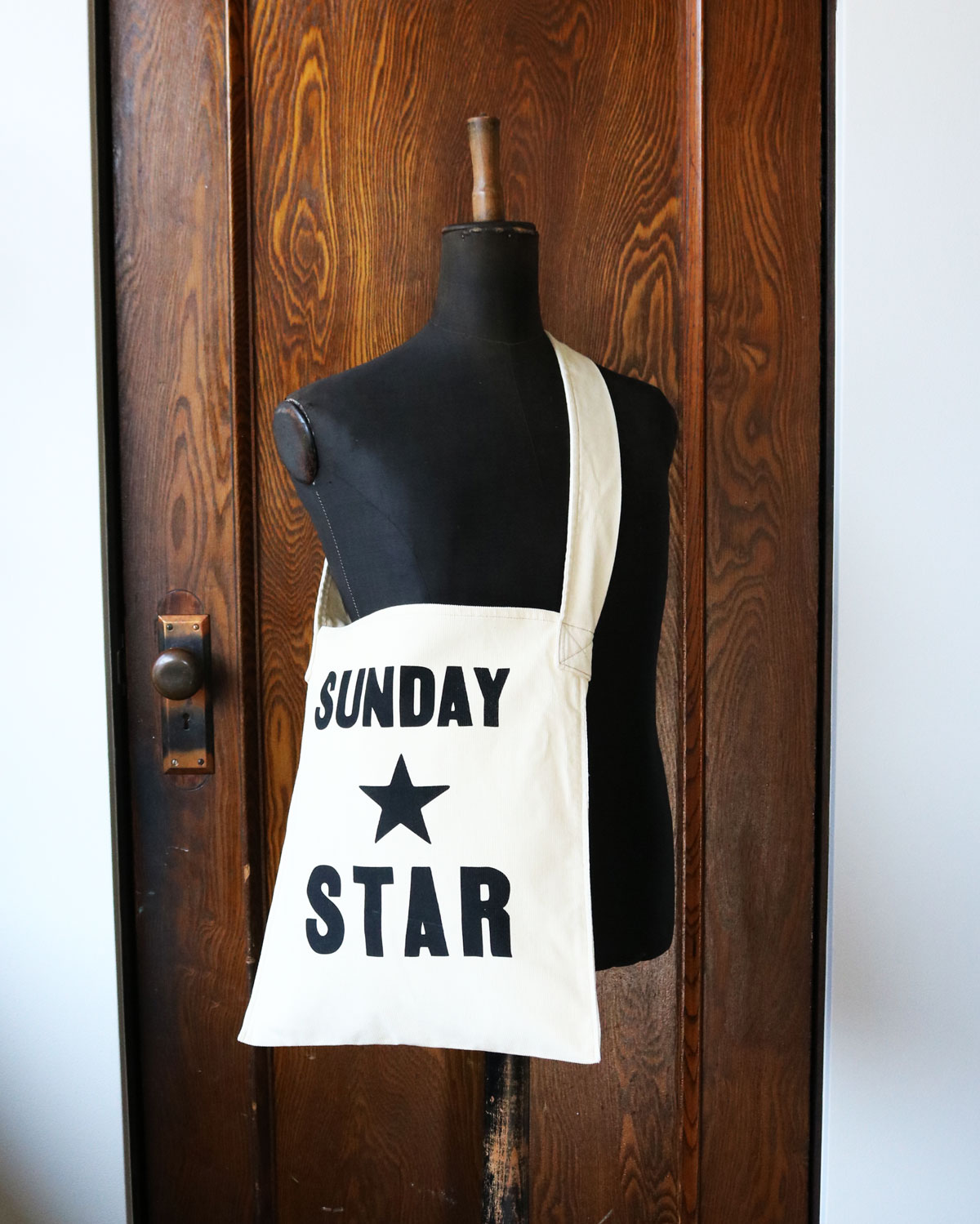 LABOR DAY �졼�С��ǥ���MAGAZINE BAG �ޥ�����Хå���NATURAL��