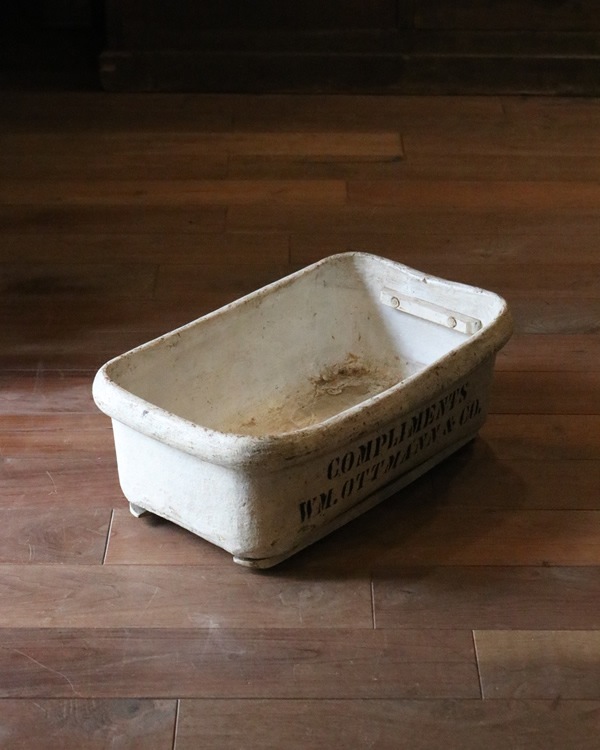 "WM. OTTMANN & CO." Stenciled Stacking Bin"WM. OTTMANN & CO." ƥ󥷥 եСܥå