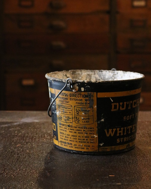 DUTCH BOY