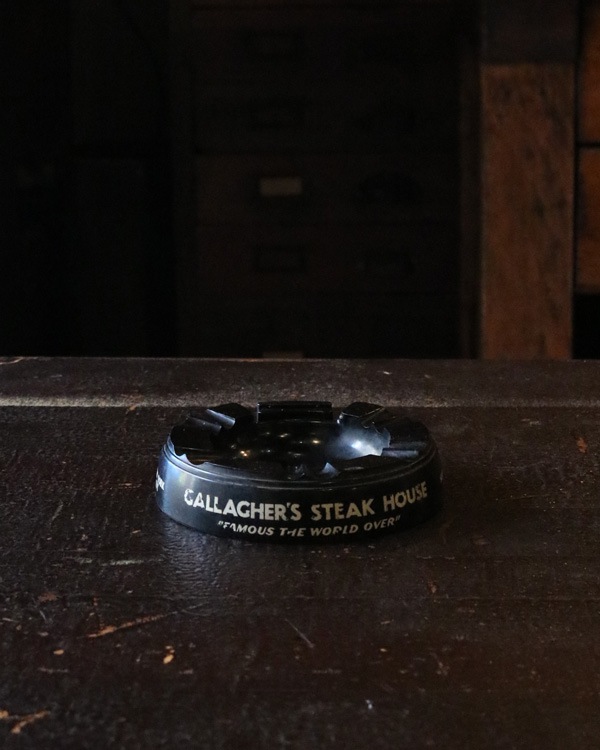"EAGLE" Advertising Ashtray / A"EAGLE" ɥХ󥰳