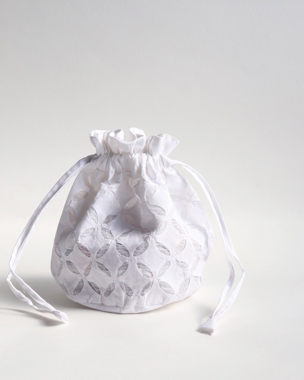 Small Drawstring Bag / White�å���ɥ��åȥ�Υߥ˶��� �ۥ磻��