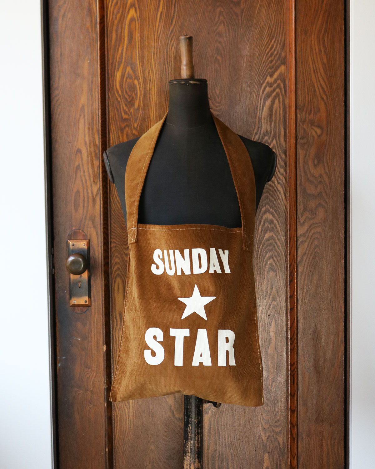 LABOR DAY �졼�С��ǥ���MAGAZINE BAG �ޥ�����Хå���BROWN��