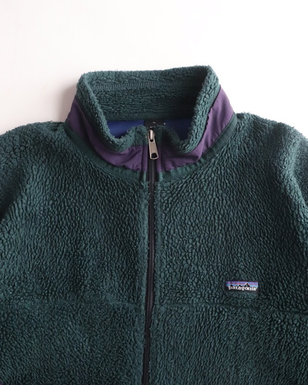 90's patagonia ハンターグリーン ミディアムギア。ビンテージ大容量 90s patagonia ハンターグリーン ミディアムギア。ビンテージ大容量