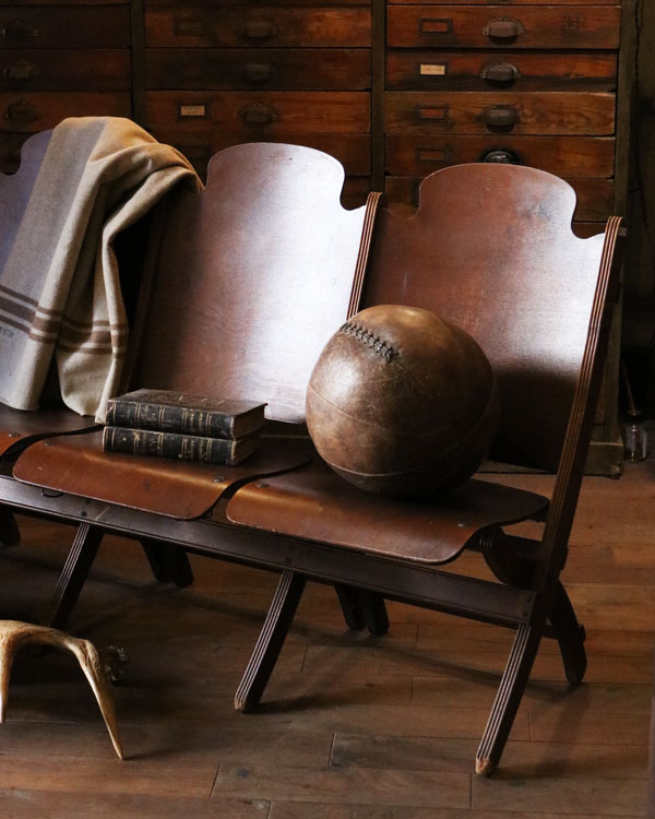 引き取り可能。　シアターベンチ　チェア　レトロ　ヴィンテージ　東京蚤の市 引き取り可能。 シアターベンチ チェア レトロ ヴィンテージ