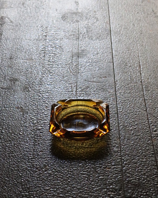 Amber Glass Ashtray B｜アンバーグラスの灰皿 B