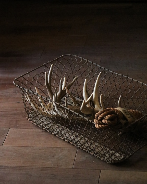Wire Basket w/runner｜ランナー付きワイヤーバスケット