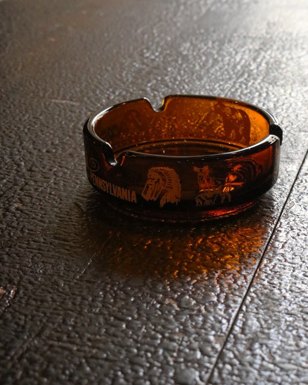 Amber Glass Ashtray D�å���С����饹�γ��� D