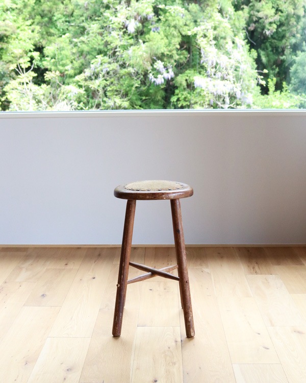 Wooden Round Stool RS-06�������饦��ɥ��ġ��� RS-06