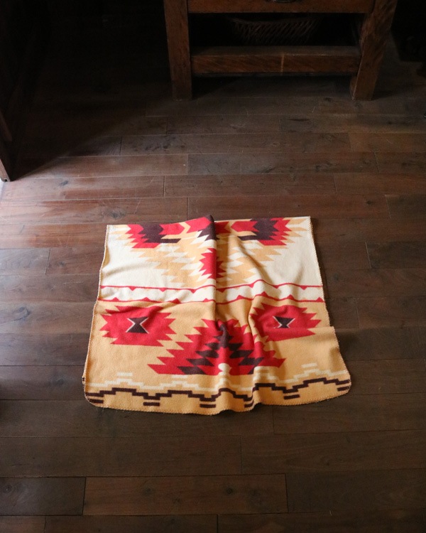 Indian School Small Camp Blanket�å���ǥ����󥹥����� ���⡼�� �����ץ֥�󥱥å�