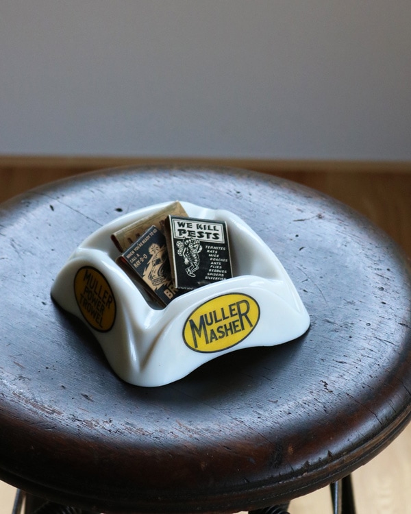 "MULLER" A.d.v. Ashtray"MULLER" ߥ륯饹γ