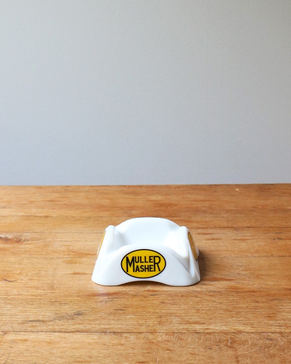 "MULLER" A.d.v. Ashtray"MULLER" ߥ륯饹γ