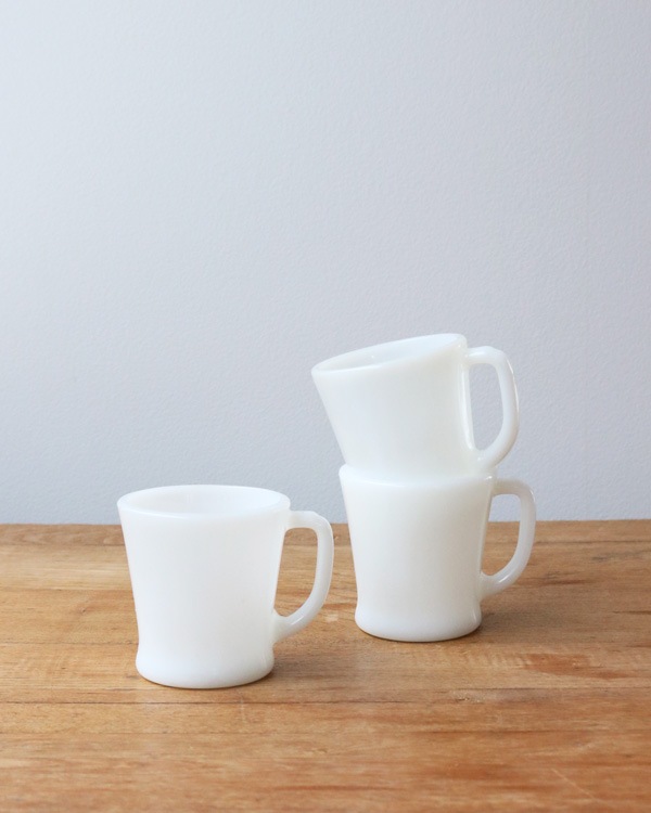 "Fire King"  Milk Glass Mug�åե����䡼���󥰥ߥ륯���饹�ޥ�