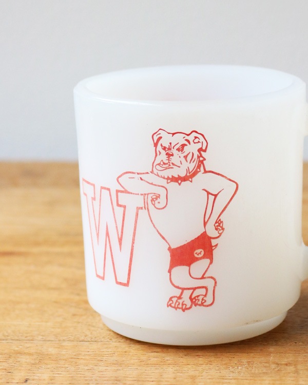 ��WILSON BULLDOGS�� Milk Glass Mug�á�WILSON BULLDOGS�� �ߥ륯���饹�ޥ�