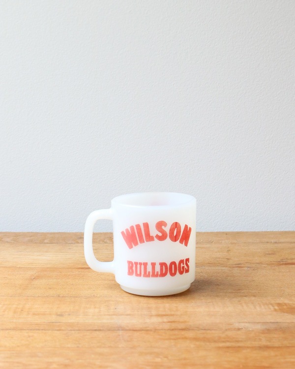 ��WILSON BULLDOGS�� Milk Glass Mug�á�WILSON BULLDOGS�� �ߥ륯���饹�ޥ�