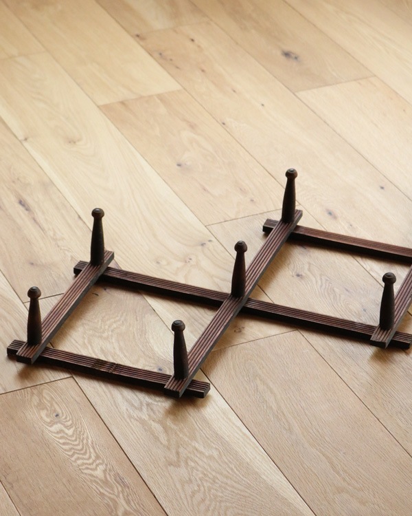Expandoable Wall Rack｜伸縮性壁掛けラック