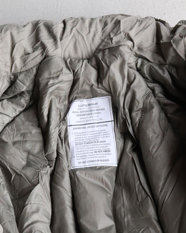 N.O.S. Y2K Gray ECWCS Gen�� Level 7 Parka (XL)