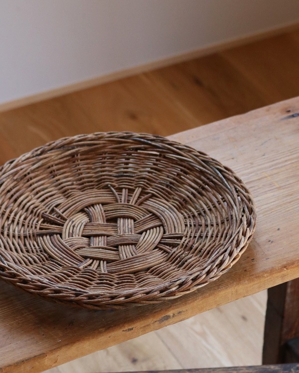 Akebia Tray M�ä����ӥȥ쥤 M