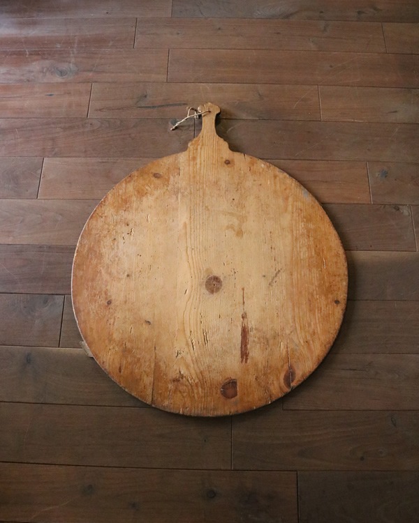 Primitive Wooden Cutting Board｜ラージサイズのカッティングボード