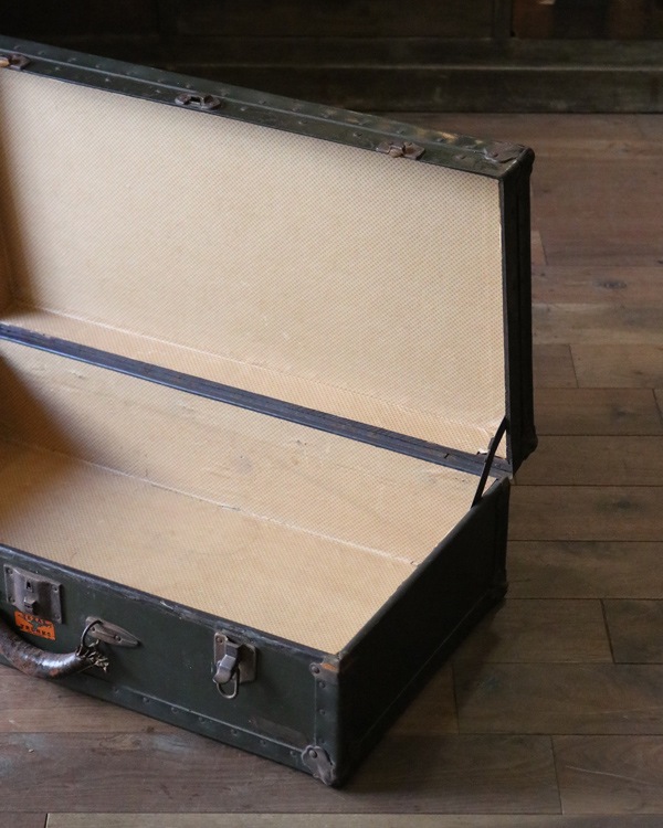 アメリカ アンティーク スチーマートランク スーツケース ディスプレイ