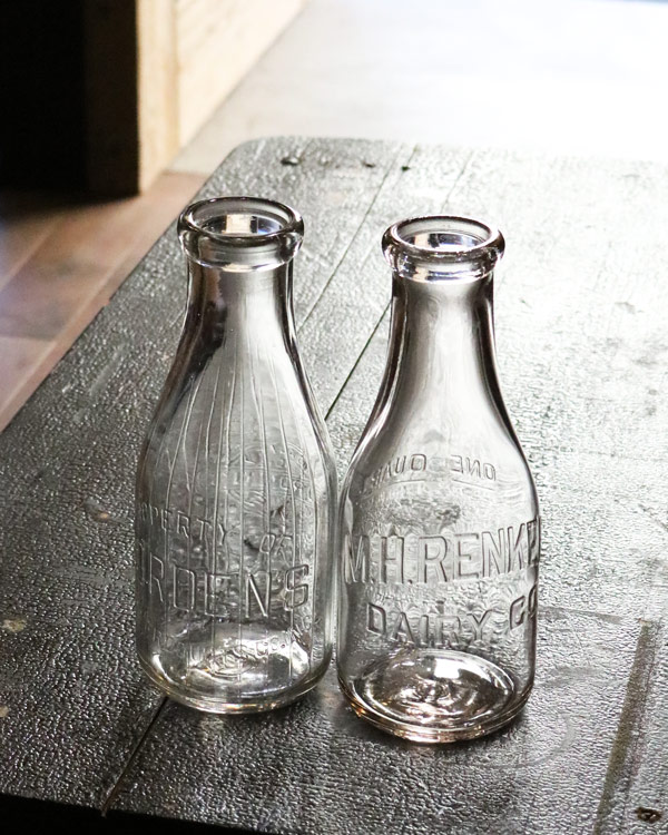 Glass Milk Bottle Aå饹ߥ륯ܥȥ A