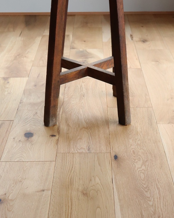 Wooden Round Stool RS-32�������饦��ɥ��ġ��� RS-32