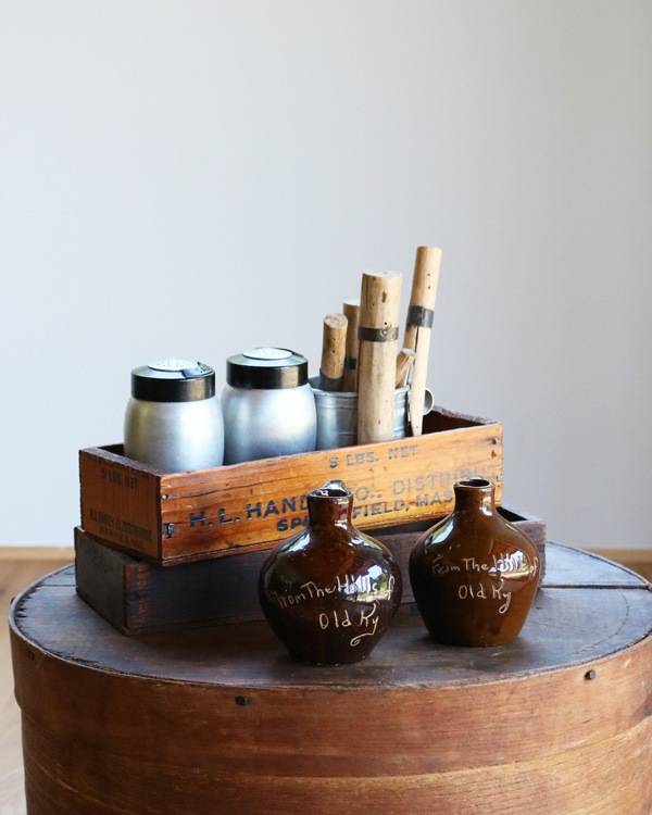 Brown Whiskey Mini Bottle�å֥饦�󥦥��������ߥ˥ܥȥ�