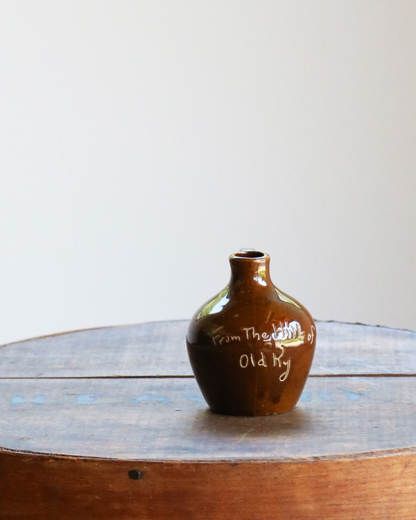 Brown Whiskey Mini Bottle�å֥饦�󥦥��������ߥ˥ܥȥ�