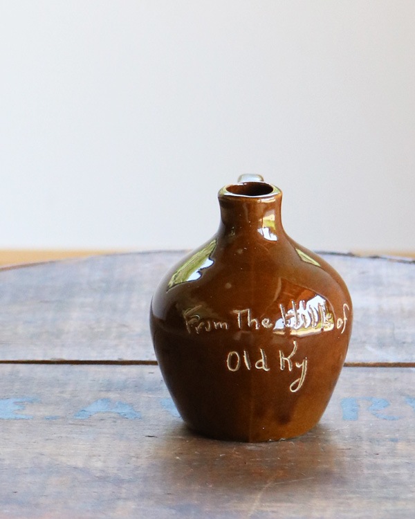 Brown Whiskey Mini Bottle�å֥饦�󥦥��������ߥ˥ܥȥ�