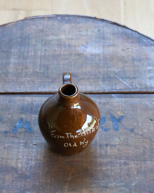 Brown Whiskey Mini Bottle�å֥饦�󥦥��������ߥ˥ܥȥ�