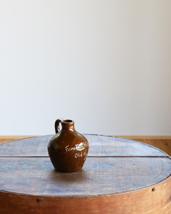 Brown Whiskey Mini Bottle�å֥饦�󥦥��������ߥ˥ܥȥ�