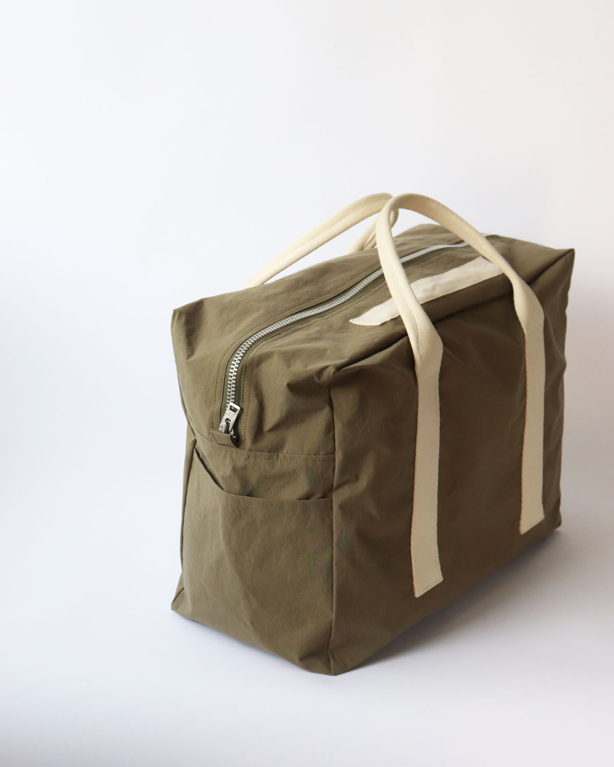LABOR DAY �졼�С��ǥ���AVIATOR BAG ���ӥ��������Хå���KHAKI��