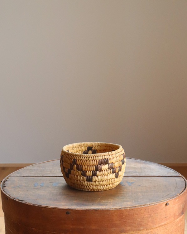 イフガオ族、イナゴ入れ籠、アンティーク Native American 