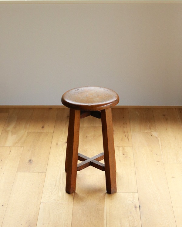 Wooden Round Stool RS-03�������饦��ɥ��ġ��� RS-03