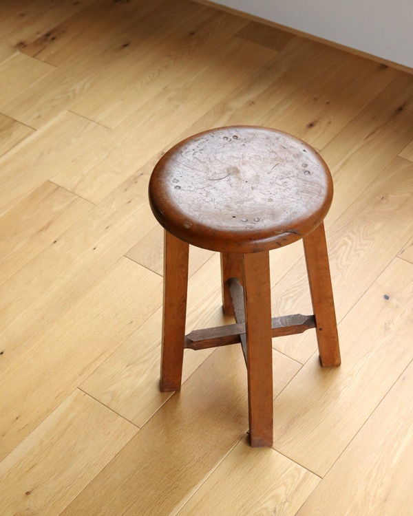 Wooden Round Stool RS-03�������饦��ɥ��ġ��� RS-03
