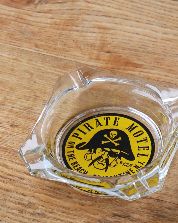 "PIRATE MOTEL" Ashtray��"PIRATE MOTEL" ���饹����