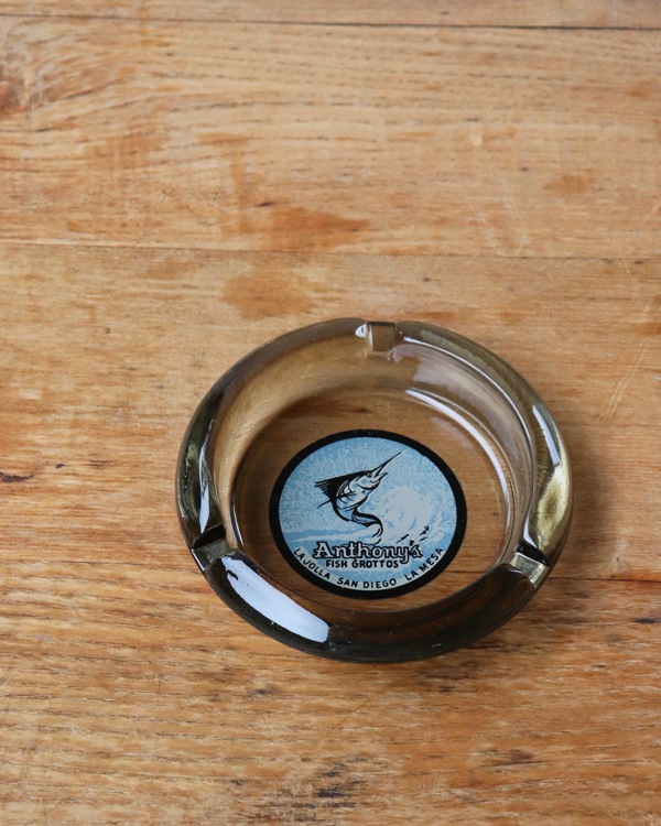 "Anthonys FISH GROTTOS" Ashtray"Anthonys FISH GROTTOS" 饹
