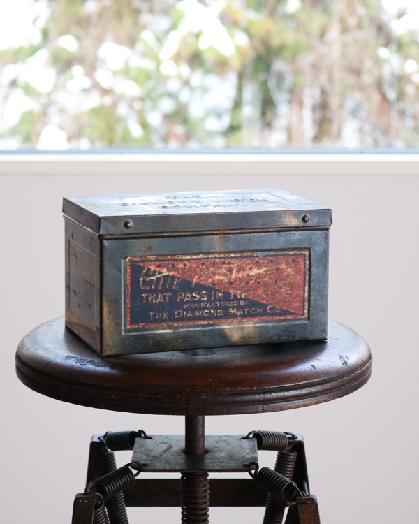 "Diamond Match Co." Metal Storage Box��"Diamond Match Co."�᥿�륹�ȥ졼���ܥå���