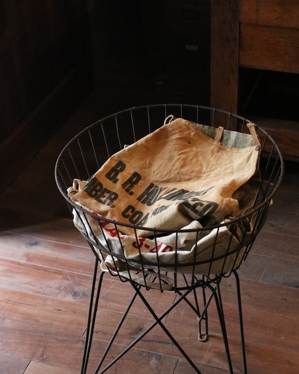 ■ビンテージ調 アイアンバスケット スタンドラック■ Grocery Store Stand Basket｜グロッサリーストア スタンドバスケット