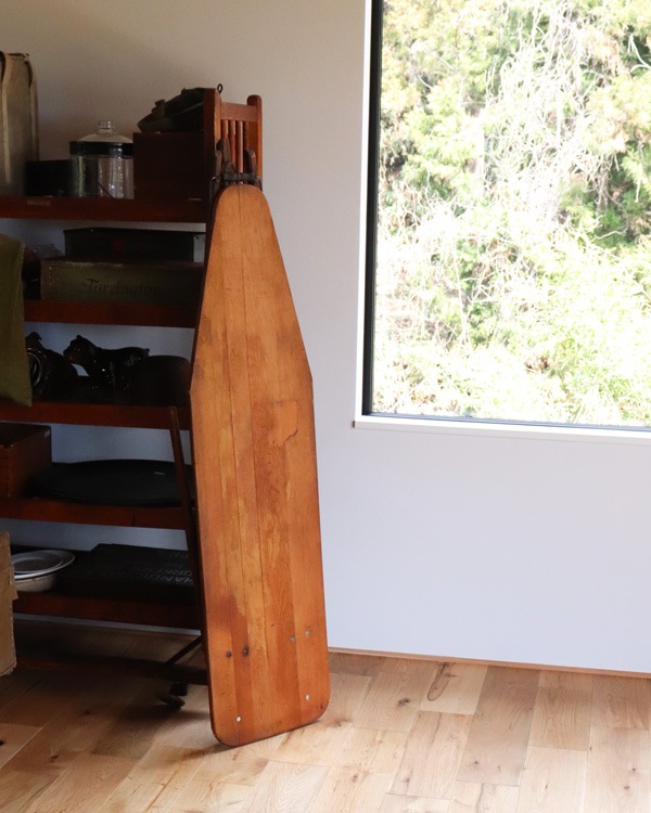 Solid Ironing Board B�å���å� ���������� B
