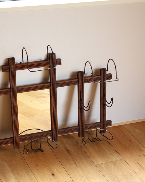 Hatter��s Wall Display Rack with Mirror�åϥå����� �ϥåȥǥ����ץ졼��å��ʥߥ顼�դ���