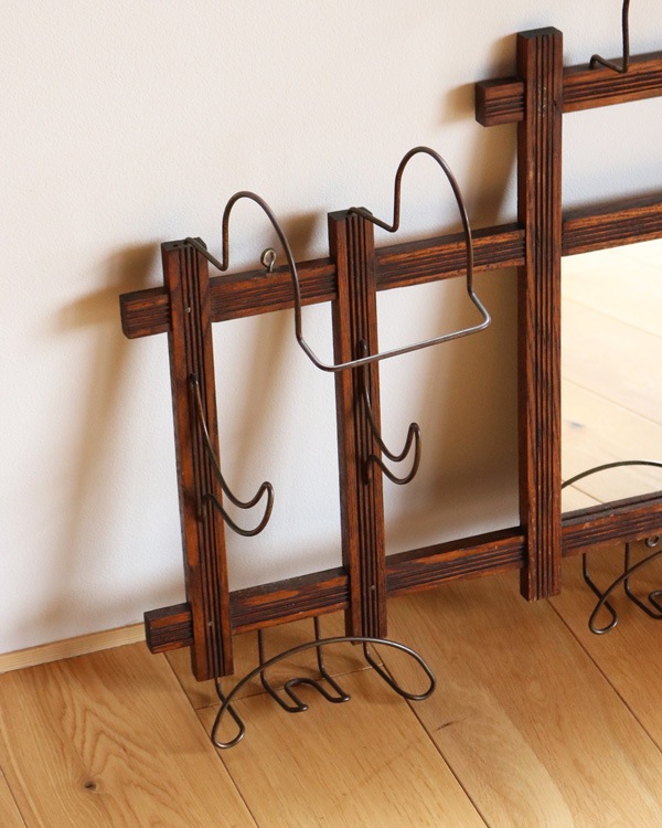 Hatter��s Wall Display Rack with Mirror�åϥå����� �ϥåȥǥ����ץ졼��å��ʥߥ顼�դ���