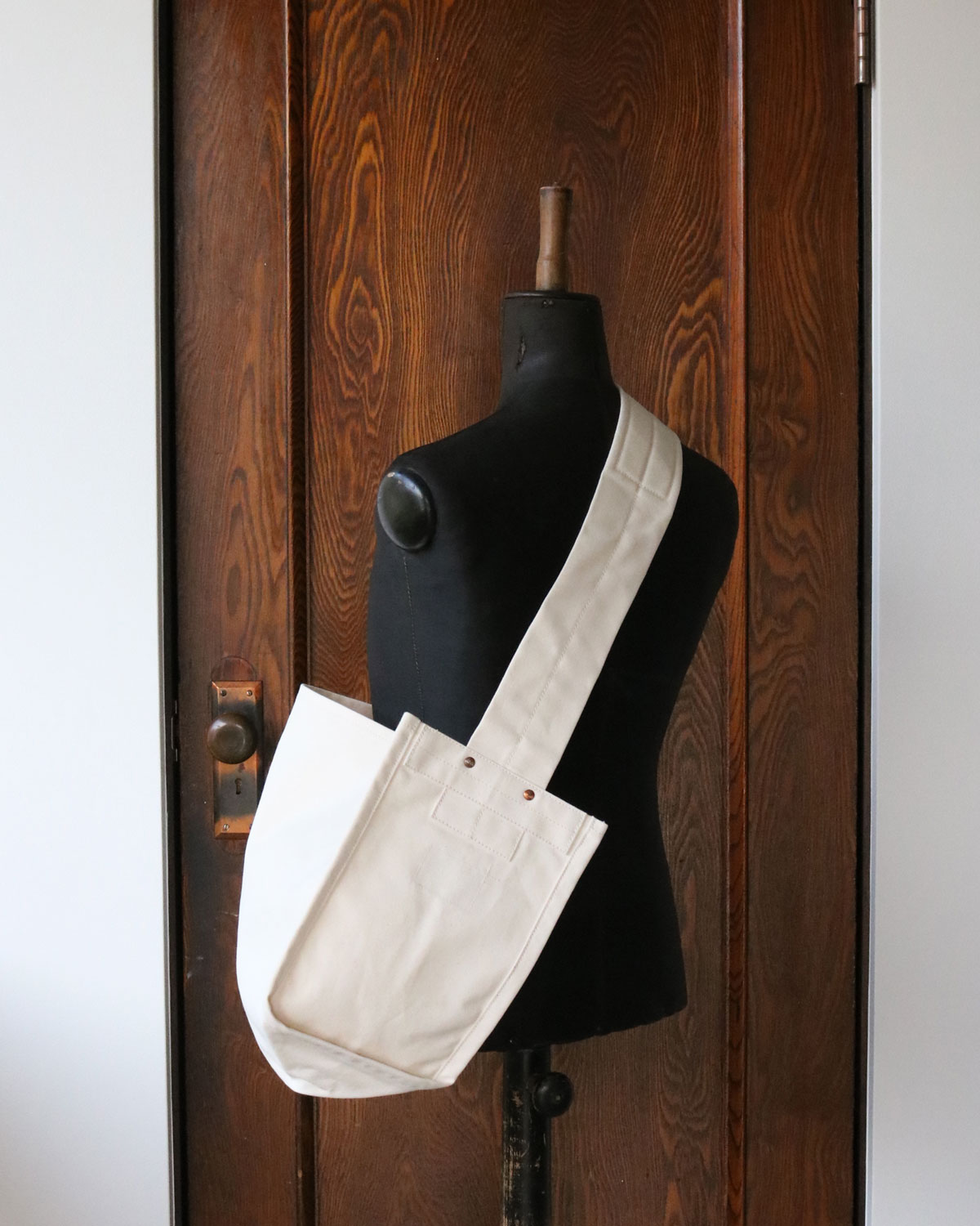 LABOR DAY �졼�С��ǥ���DELIVERY BAG �ǥ�Х꡼�Хå� ��NATURAL��