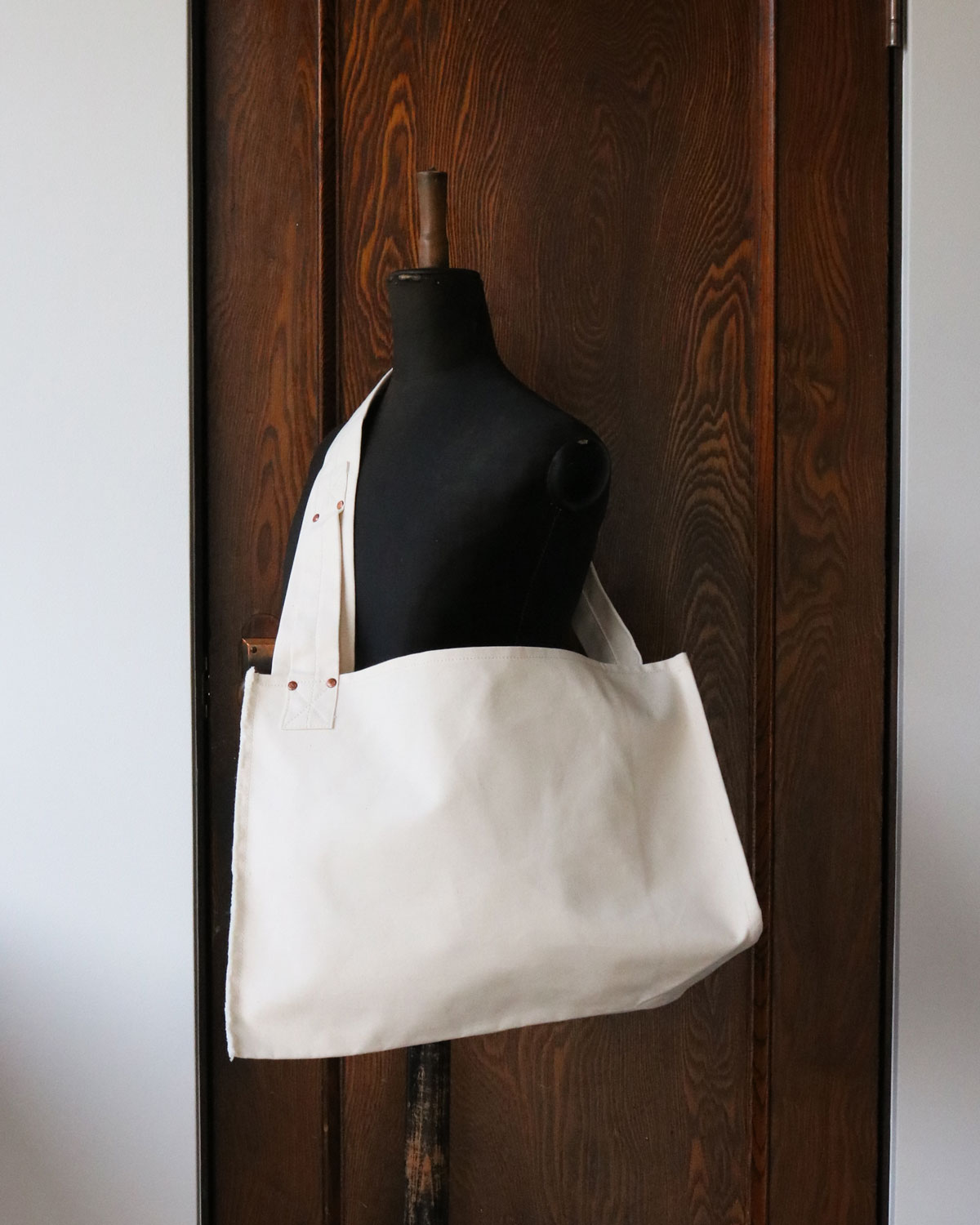 LABOR DAY �졼�С��ǥ���DELIVERY BAG �ǥ�Х꡼�Хå� ��NATURAL��