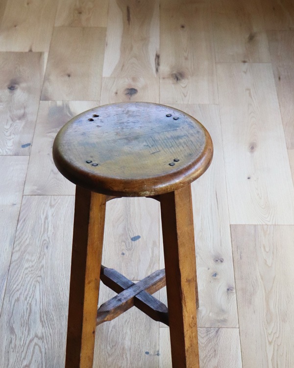 Wooden Round Stool RS-02�������饦��ɥ��ġ��� RS-02