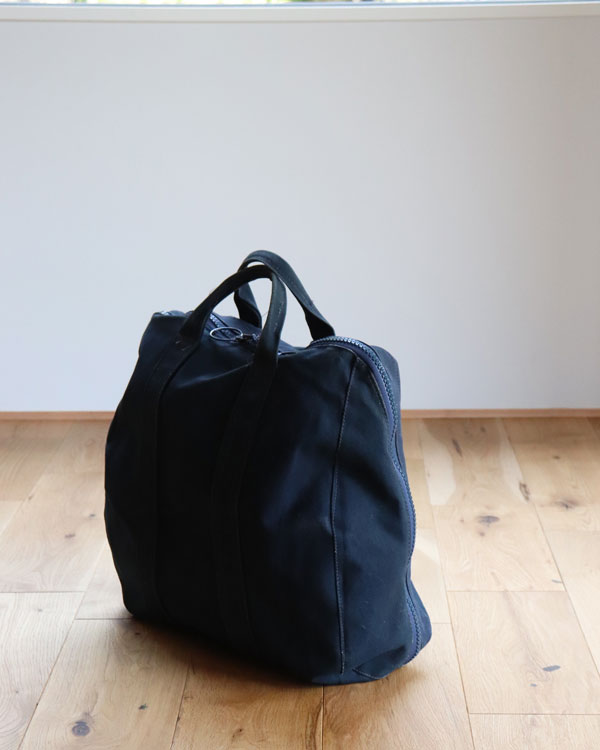 Vintage 80s Navy Canvas Zipper Bag