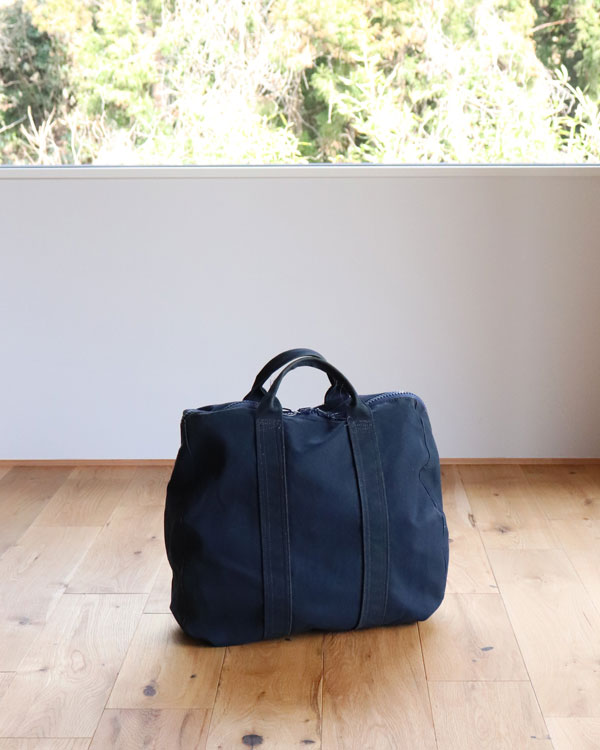 Vintage 80s Navy Canvas Zipper Bag