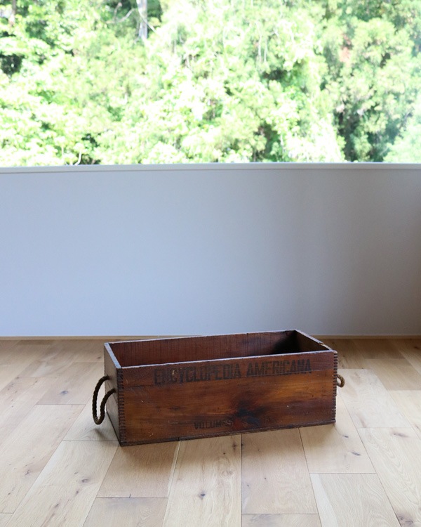 "ENCYCLOPEDIA AMERICANA" Wood Box  "ENCYCLOPEDIA AMERICANA"åɥܥå